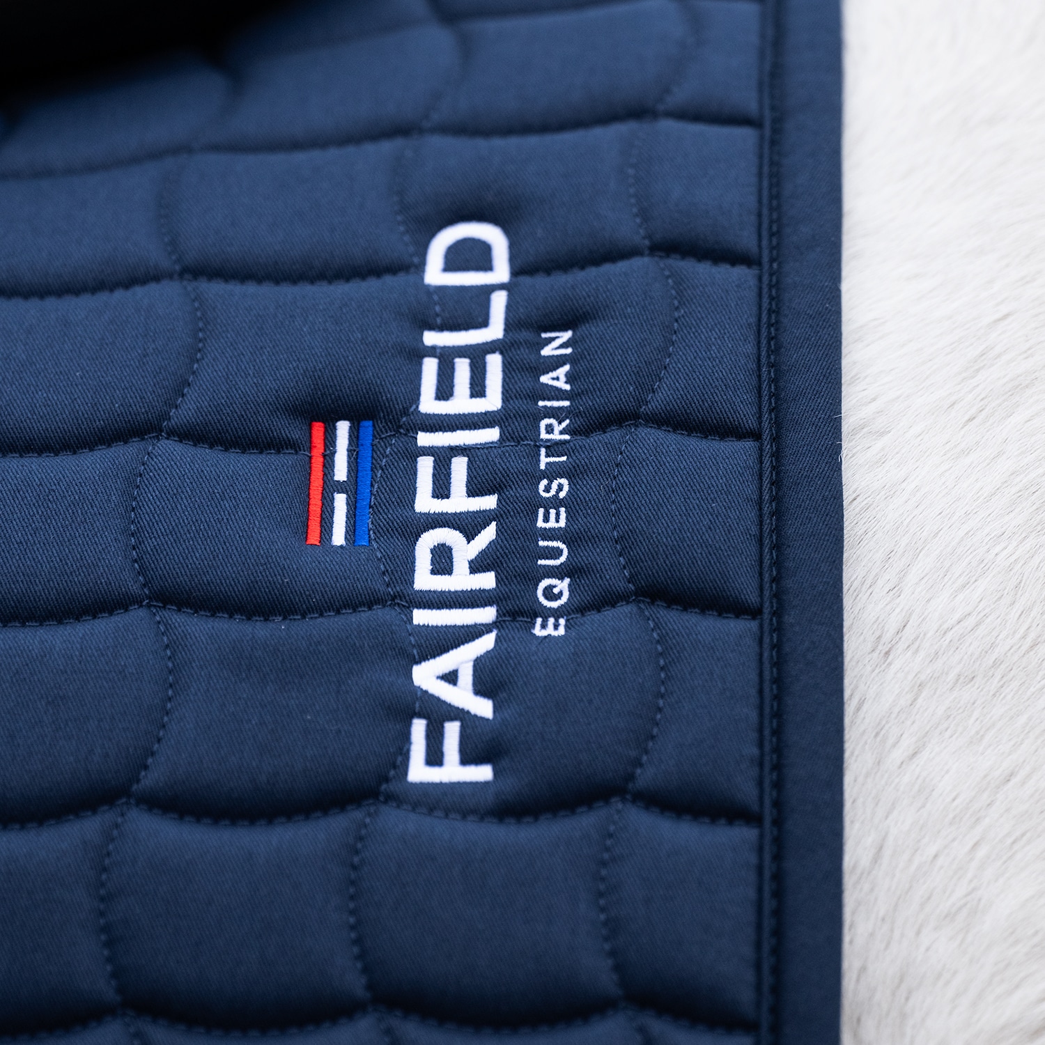 Kouluneliöhuopa  Hickstead Fairfield®